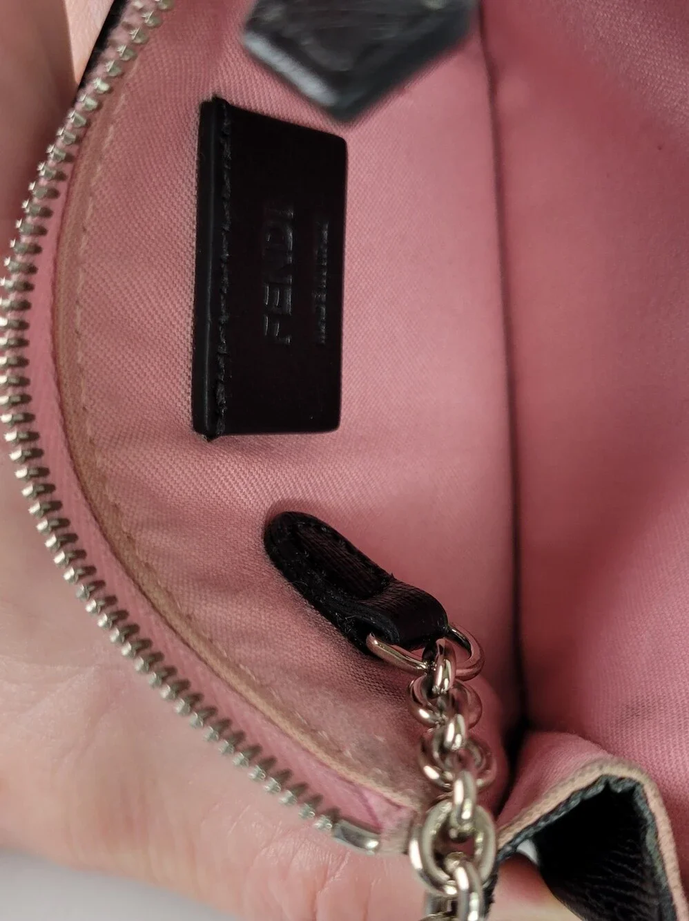 FENDI Hypnoteyes Vitello Leather Keychain Wallet
